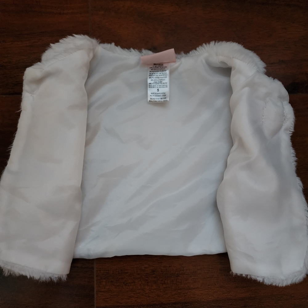 Faux Fur Vest For Girls - Picture 2 of 3